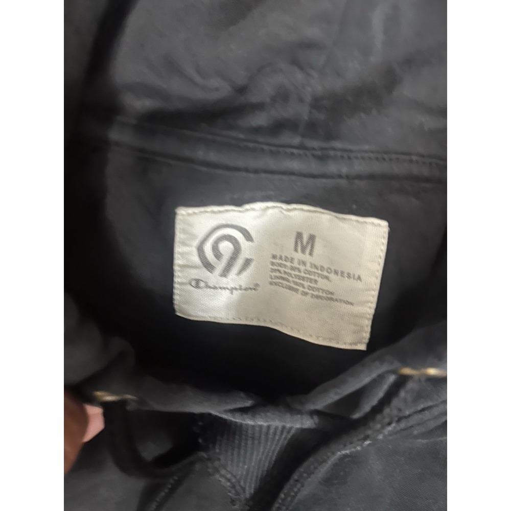 Men's Black Champion Pullover Sweater Size Medium - Picture 2 of 3